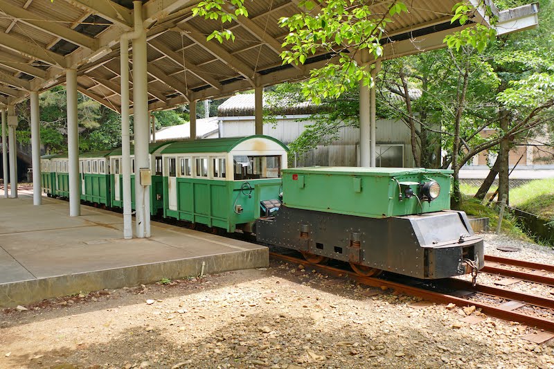 トロッコ列車