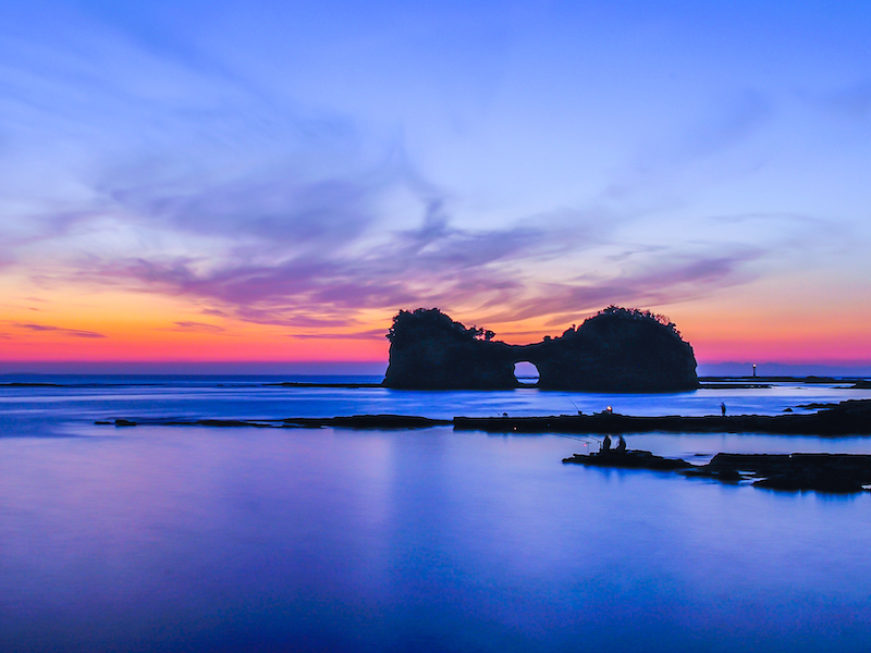 海の絶景：岩礁・断崖・島