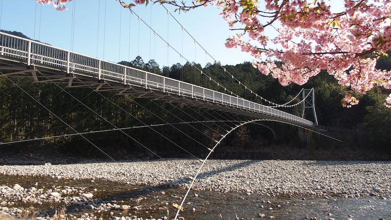 平尾吊橋（銚子川）