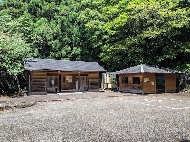 楯ヶ崎駐車場（東側・トイレあり）